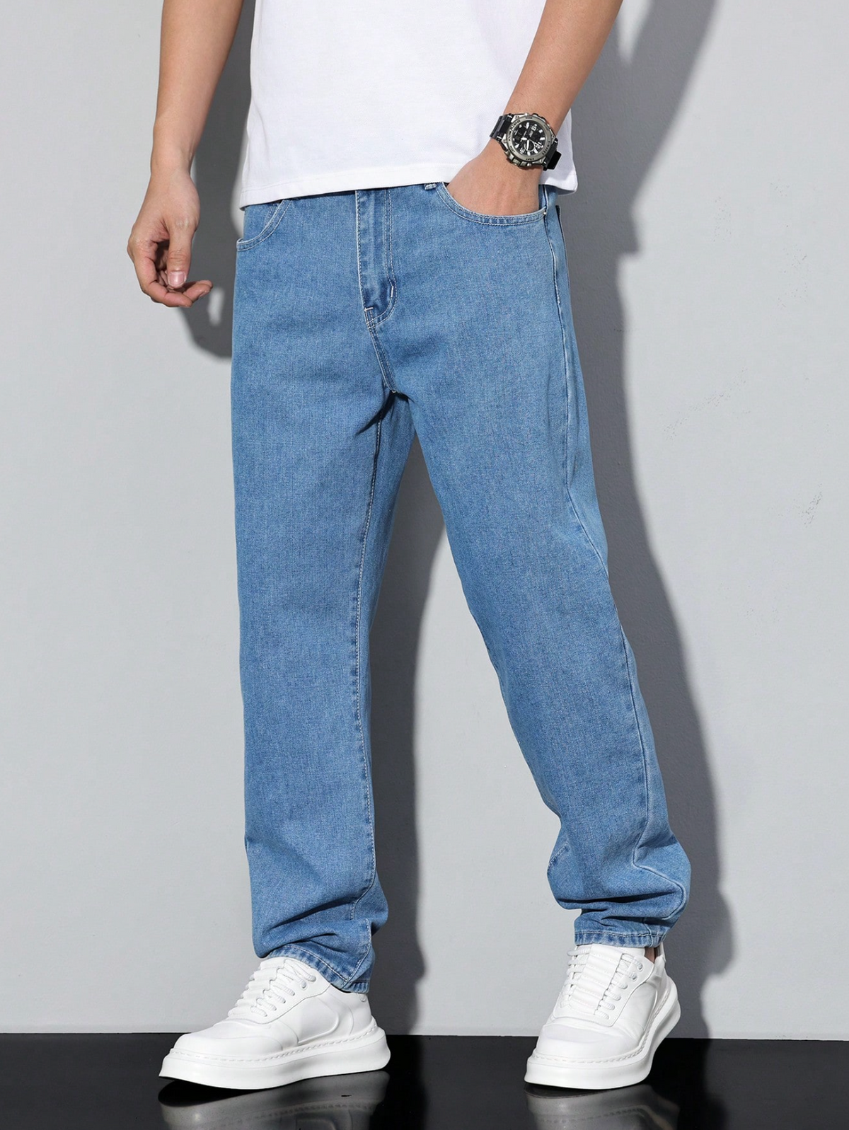 Men's Casual Washed Tapered Leg Jeans
